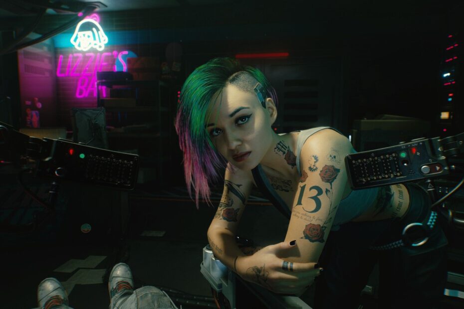 Best legendaries in Cyberpunk 2077